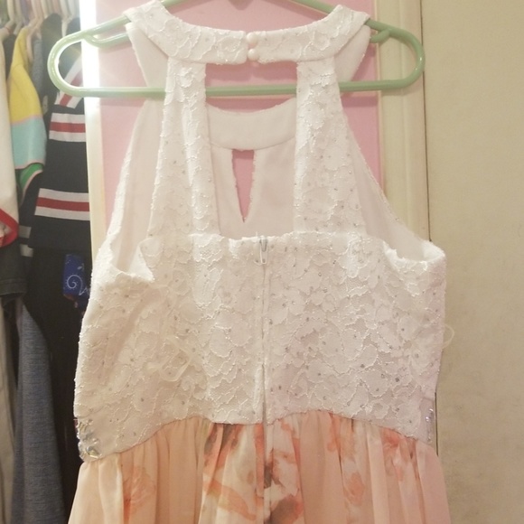 Shiny dress - Picture 6 of 6